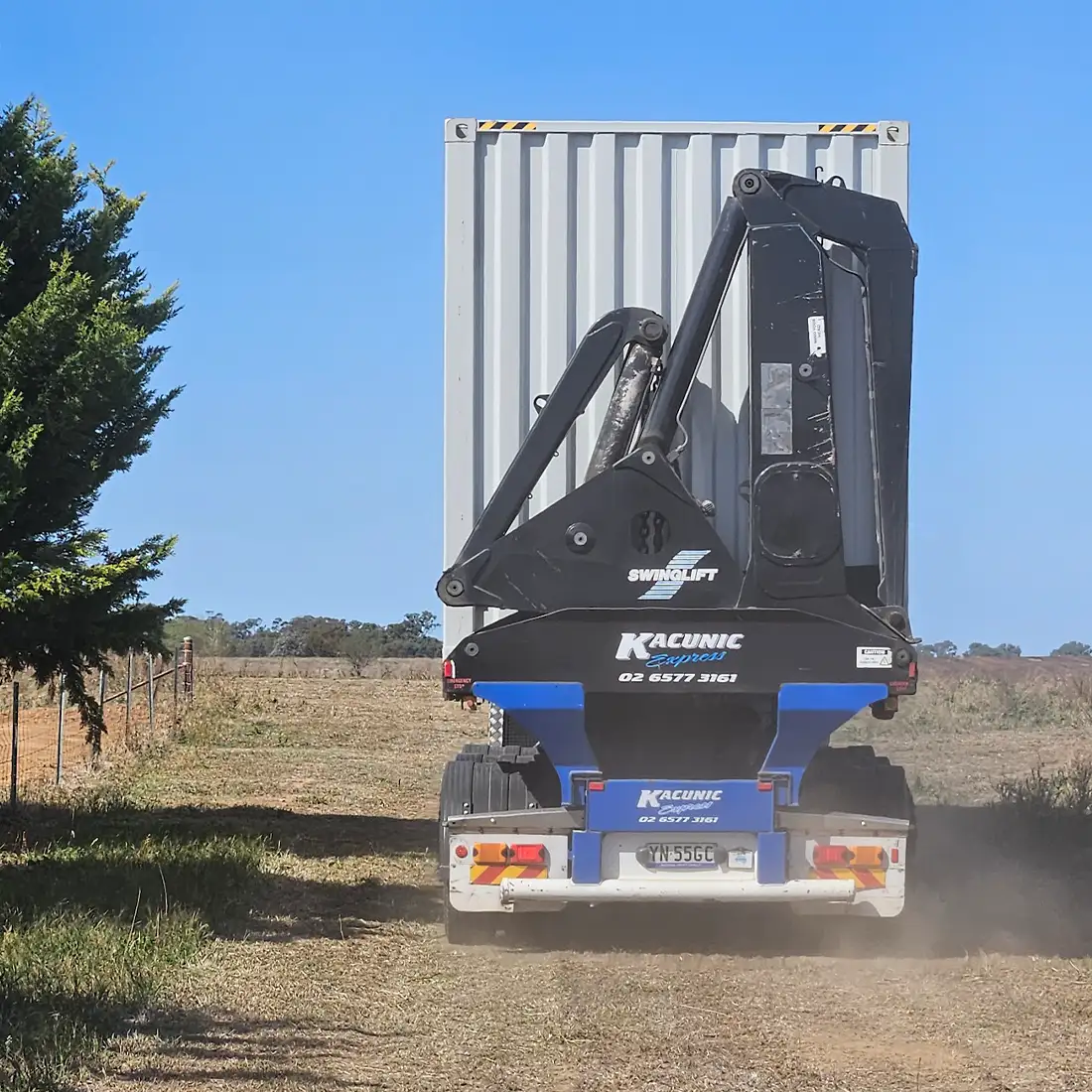 Brendan-Container-Review-Truck